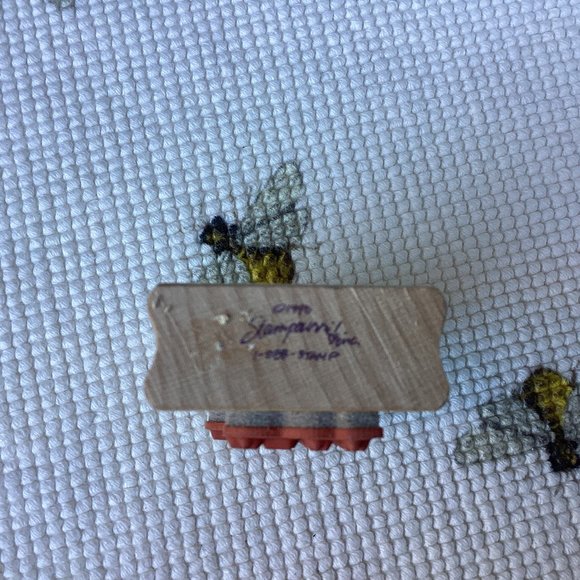 Quiet bees float...Rubber Stamp - Picture 5 of 5